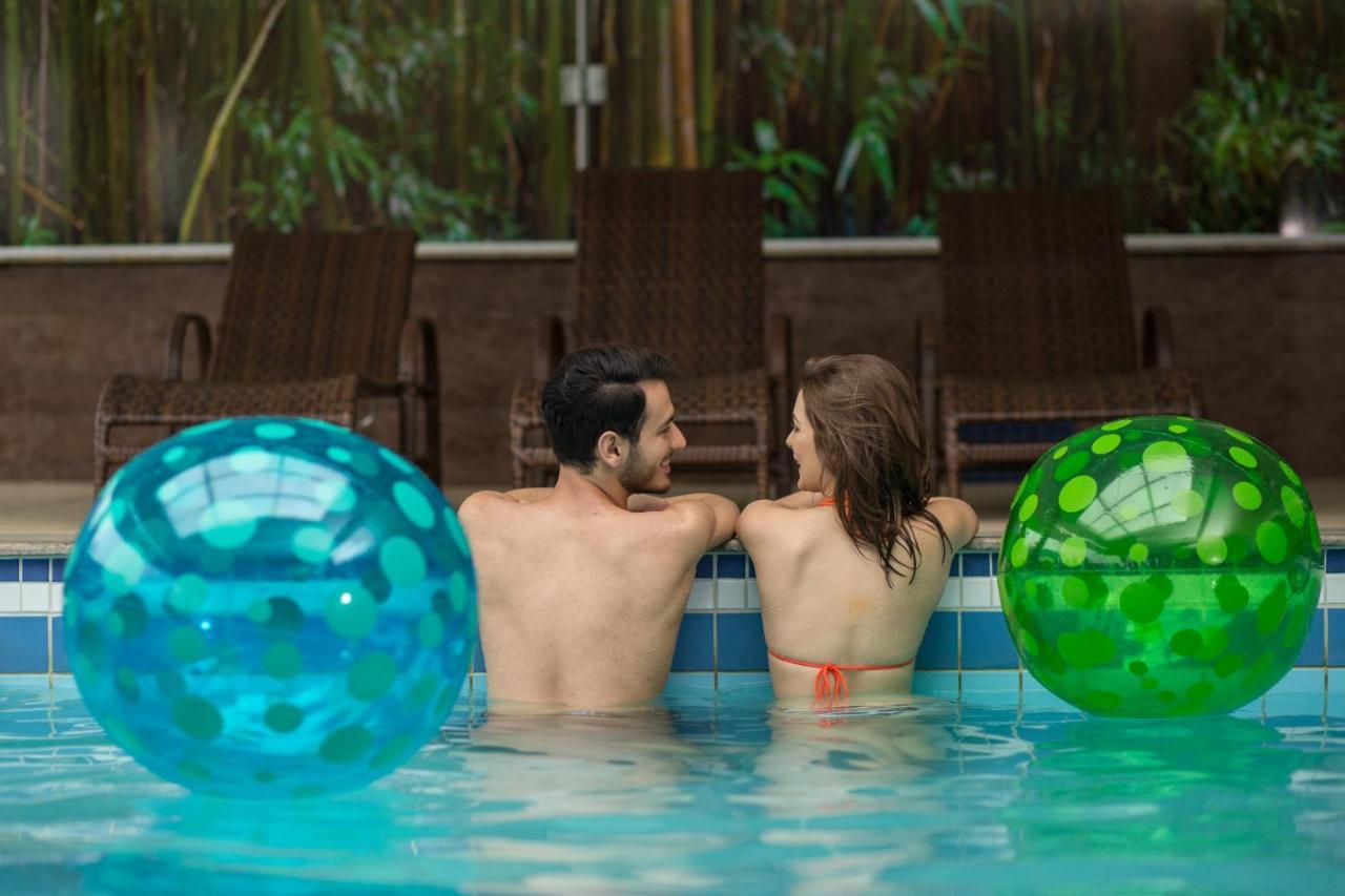 Spazio Marine Hotel - グァラトゥバ エクステリア 写真